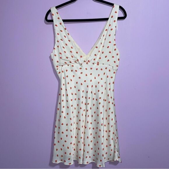 NEW Zara Strawberry Print Mini Dress Women Size L Satin Babydoll Soft Girl Flirt - Picture 8 of 11